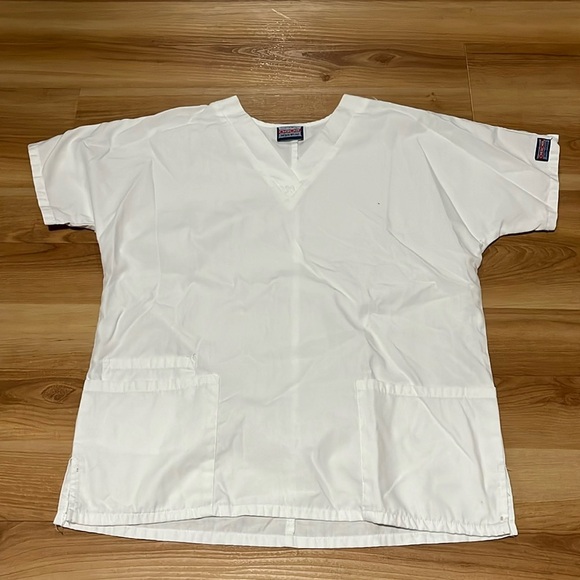 Cherokee Tops - White V-Neck Scrub Top